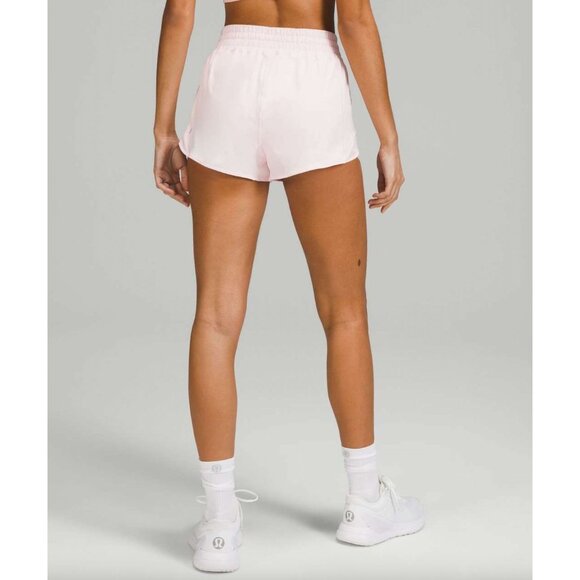 Lululemon Hotty Hot High-Rise Lined Short 2.5" 8 Strawberry Milkshake Mesh Swift - Picture 7 of 10